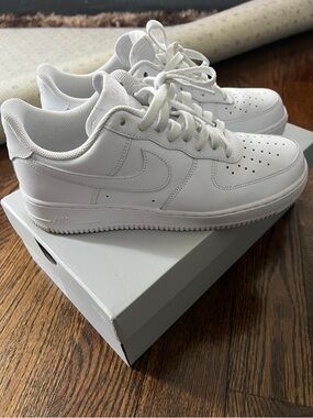 Nike Men's All-White Low Top Sneakers